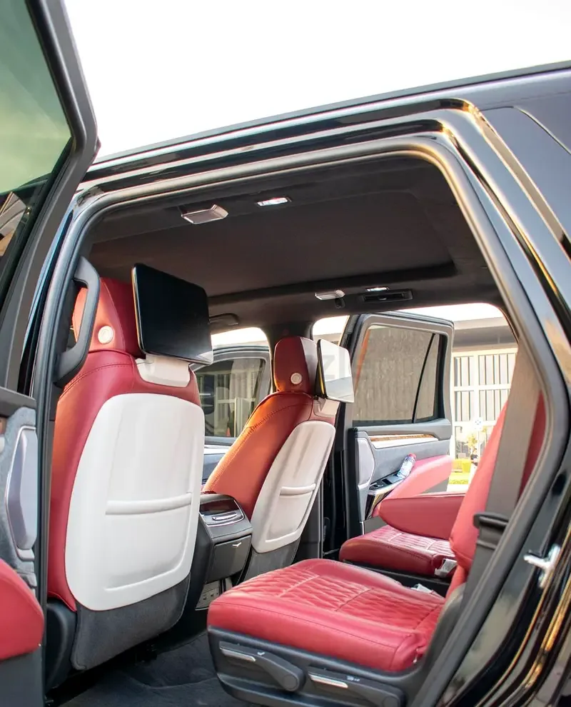 Cadillac Escalade 6.2 AT RWD (420 hp) - 9