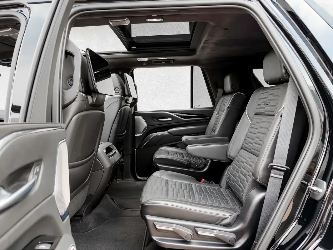 Cadillac Escalade 6.2 AT RWD (420 حصان) - 11