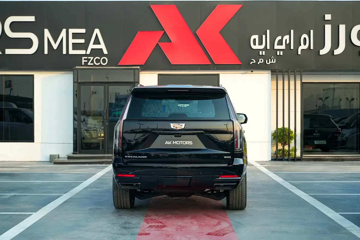 Cadillac Escalade 6.2 AT RWD (420 حصان) - 6