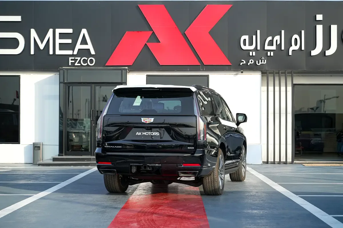 Cadillac Escalade 6.2 AT RWD (420 حصان) - 6