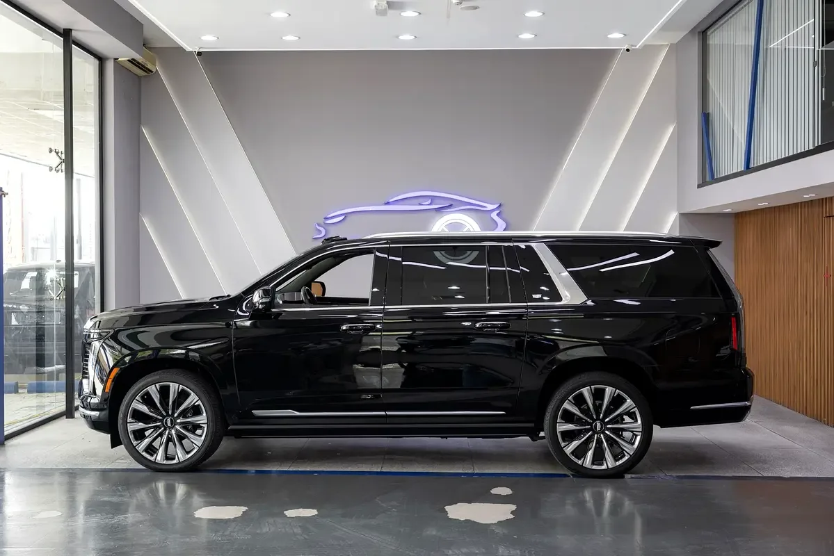 Cadillac Escalade 6.2 AT RWD (420 حصان) - 8