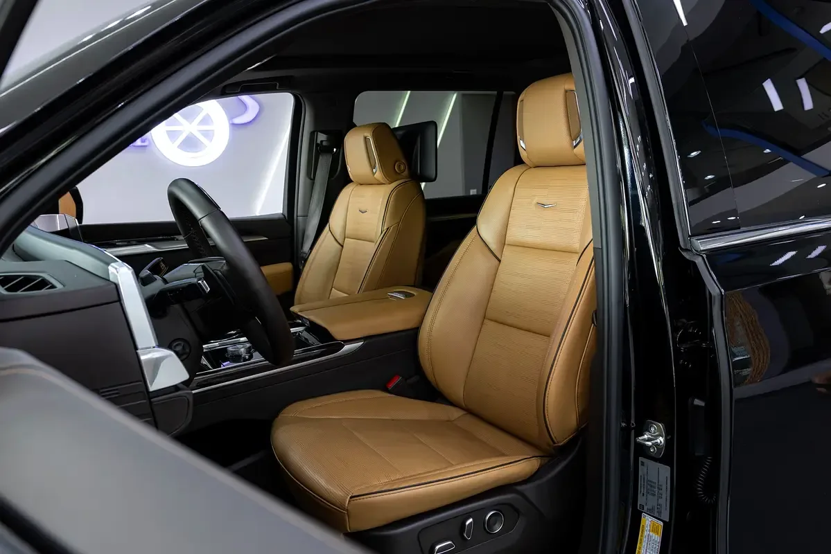 Cadillac Escalade 6.2 AT RWD (420 حصان) - 11