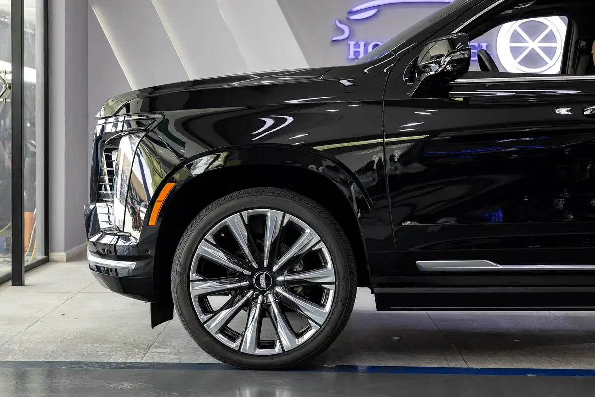 Cadillac Escalade 6.2 AT RWD (420 حصان) - 9