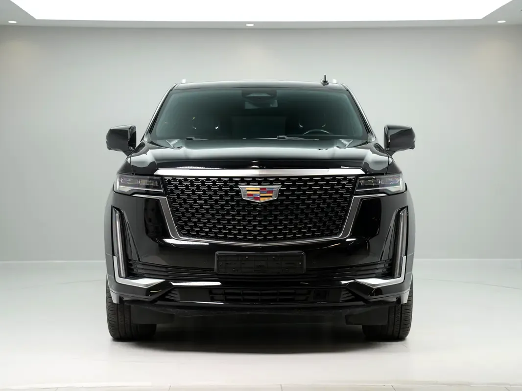 Cadillac Escalade 6.2 AT RWD (420 حصان) - 2