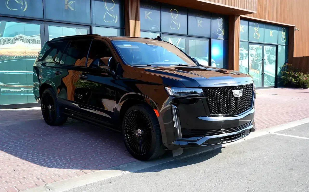 Cadillac Escalade 6.2 AT RWD (420 hp)
