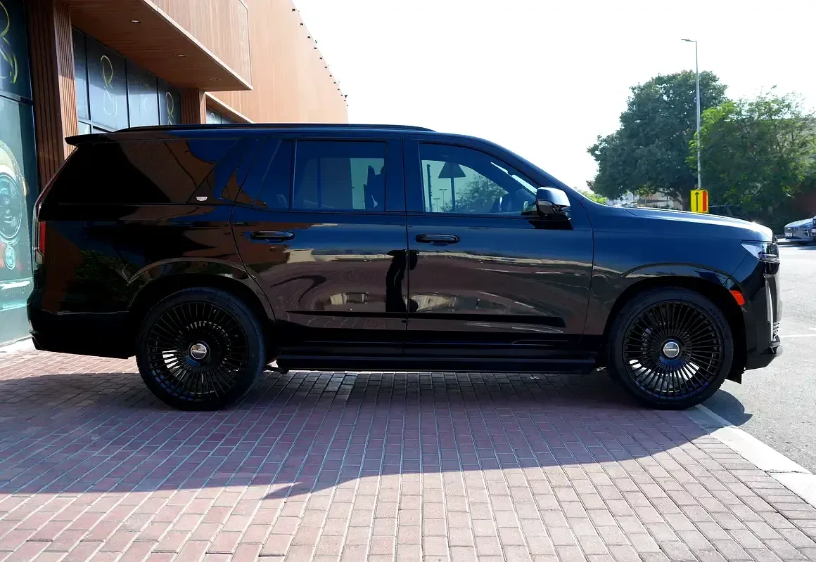 Cadillac Escalade 6.2 AT RWD (420 hp) - 4