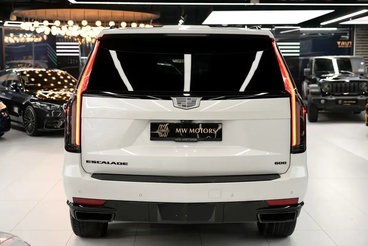 Cadillac Escalade 6.2 AT RWD (420 حصان) - 4
