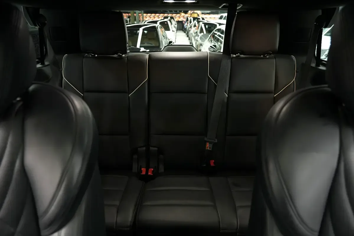 Cadillac Escalade 6.2 AT RWD (420 حصان) - 18