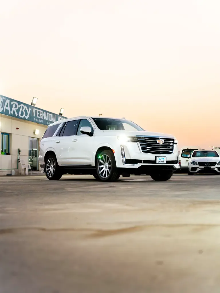 Cadillac Escalade 6.2 AT RWD (420 hp)