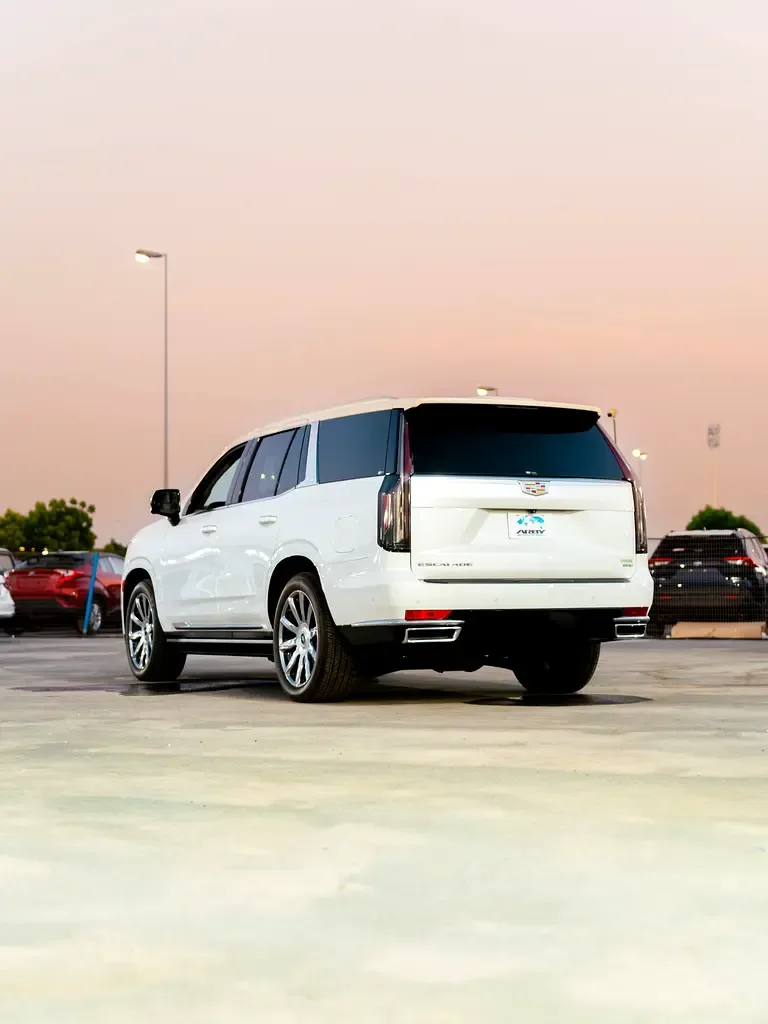 Cadillac Escalade 6.2 AT RWD (420 hp) - 5