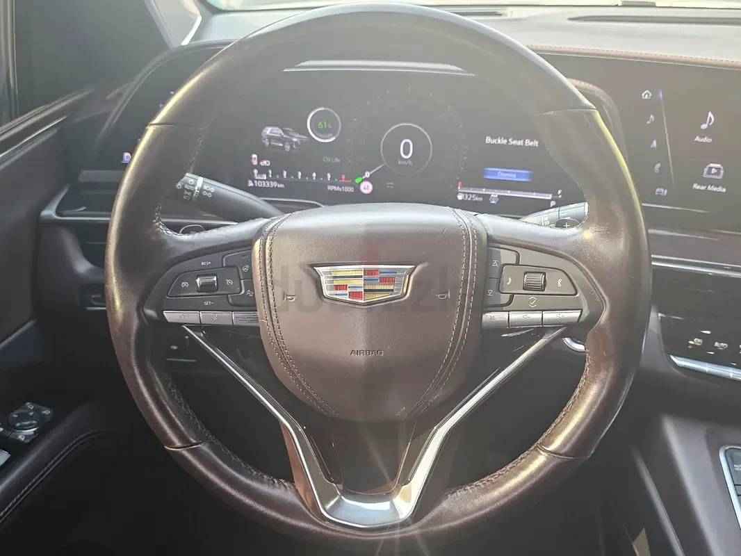 Cadillac Escalade 6.2 AT RWD (420 hp) - 4