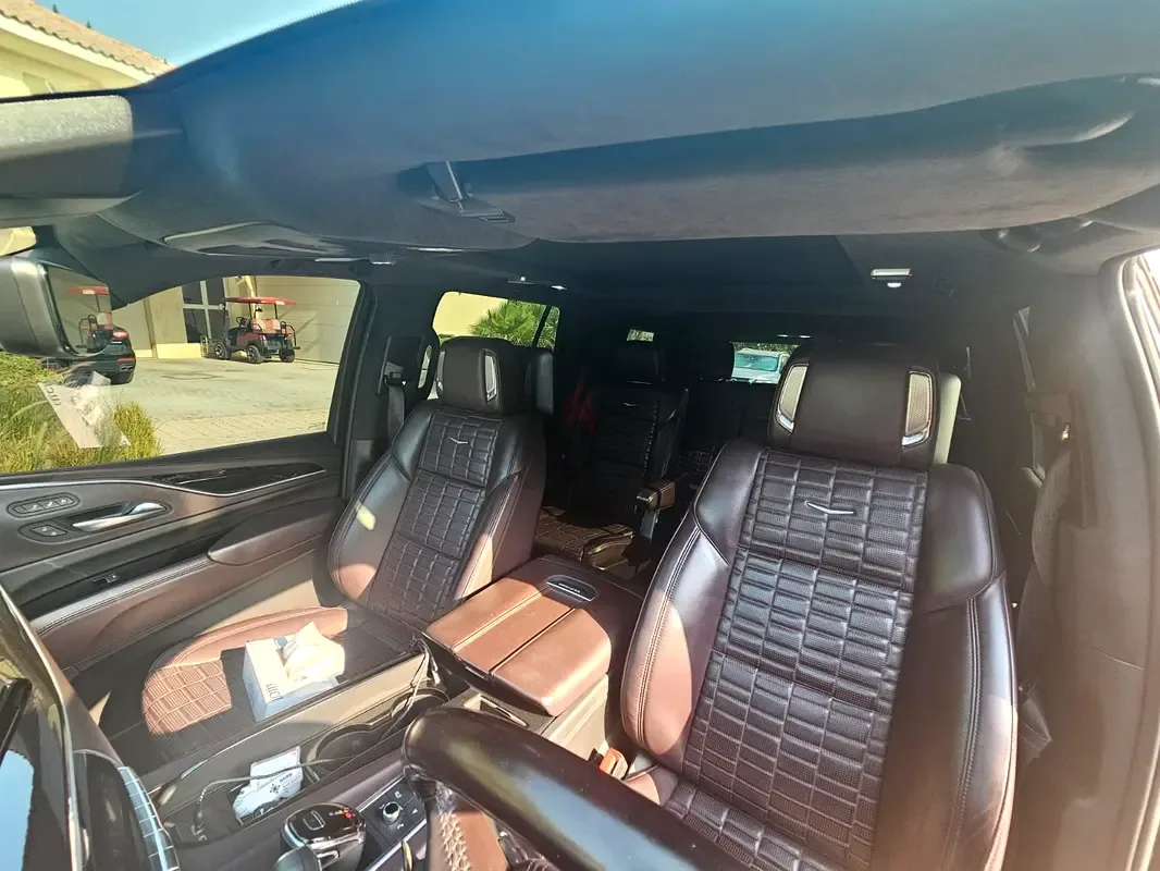 Cadillac Escalade 6.2 AT RWD (420 hp) - 6