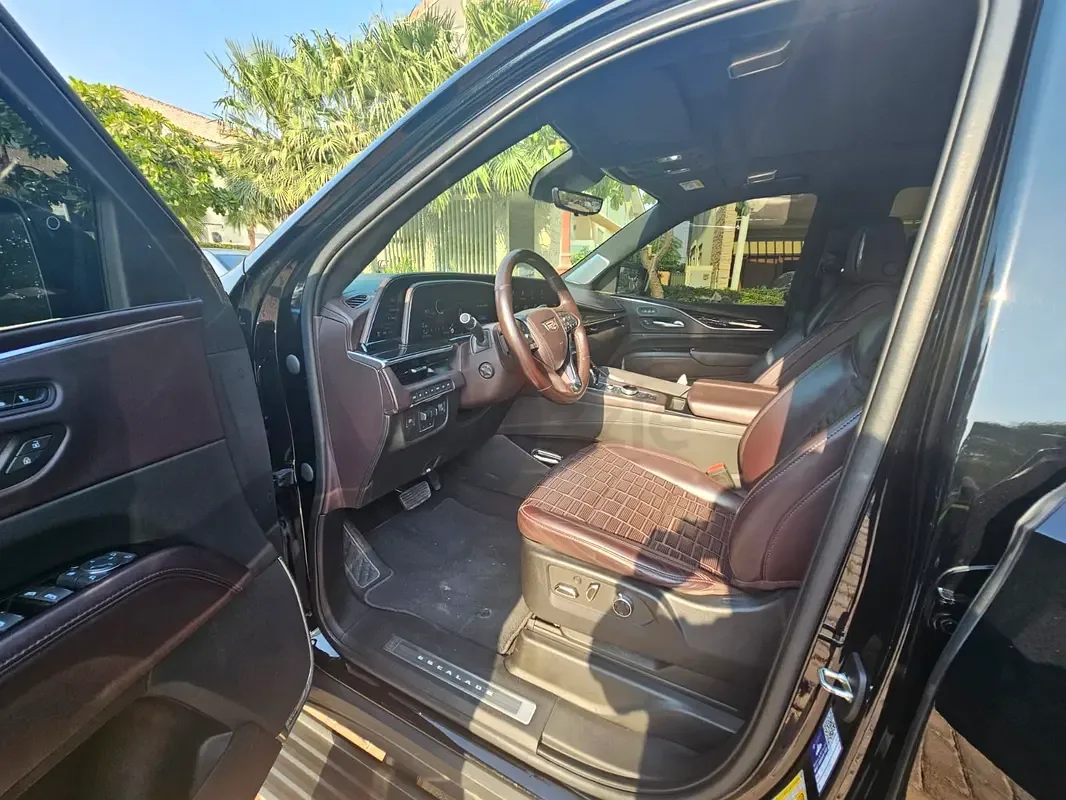 Cadillac Escalade 6.2 AT RWD (420 hp) - 8