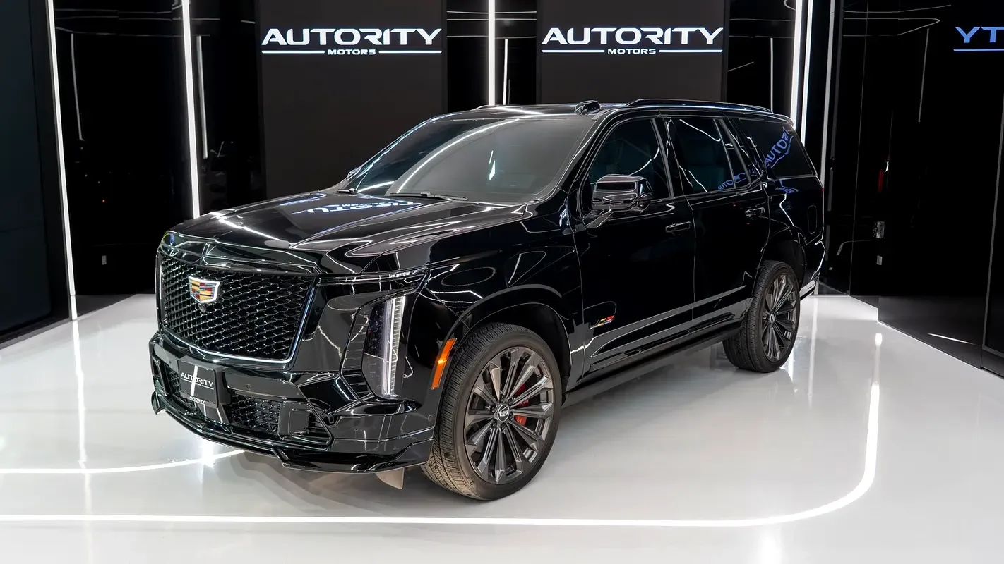Cadillac Escalade 6.2 AT RWD (420 hp) - 4