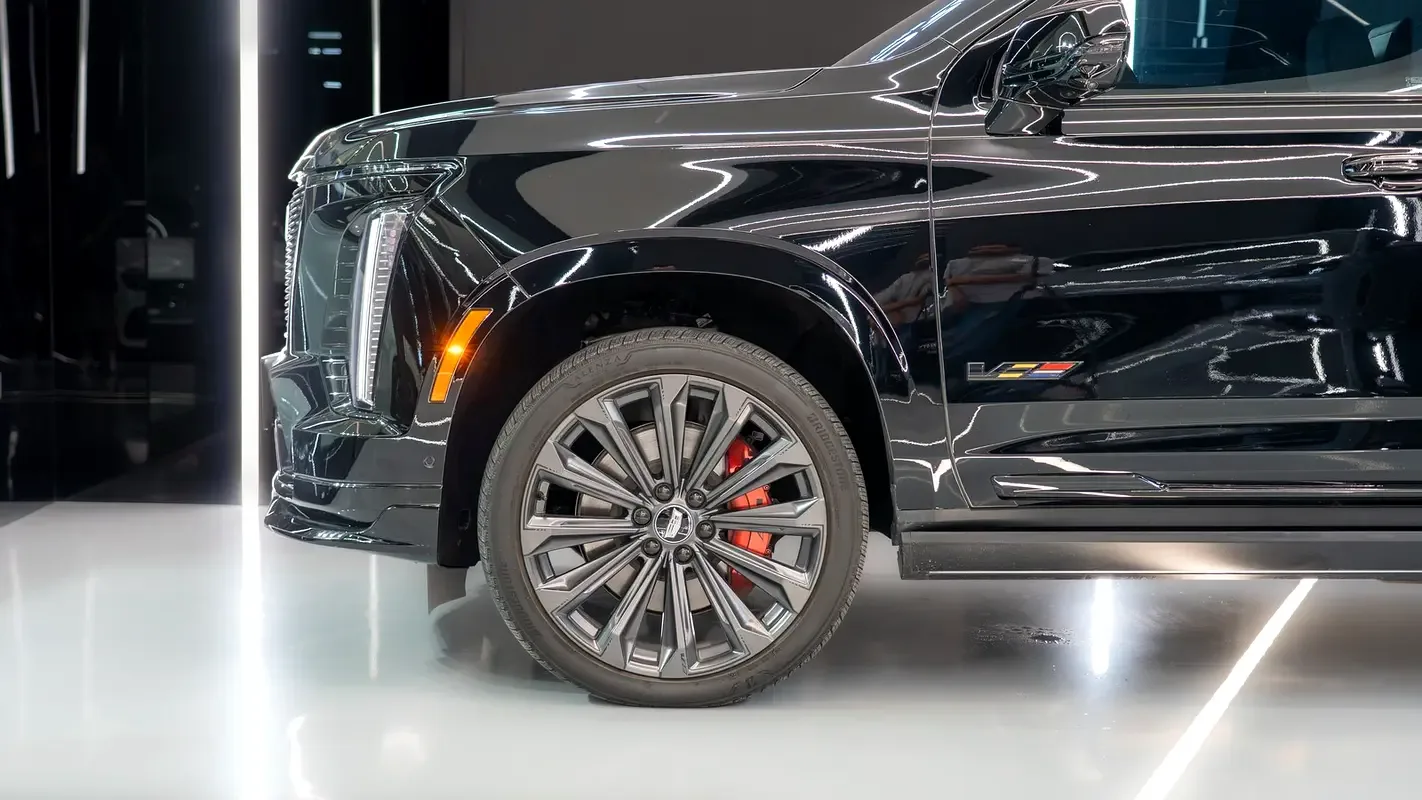 Cadillac Escalade 6.2 AT RWD (420 hp) - 6