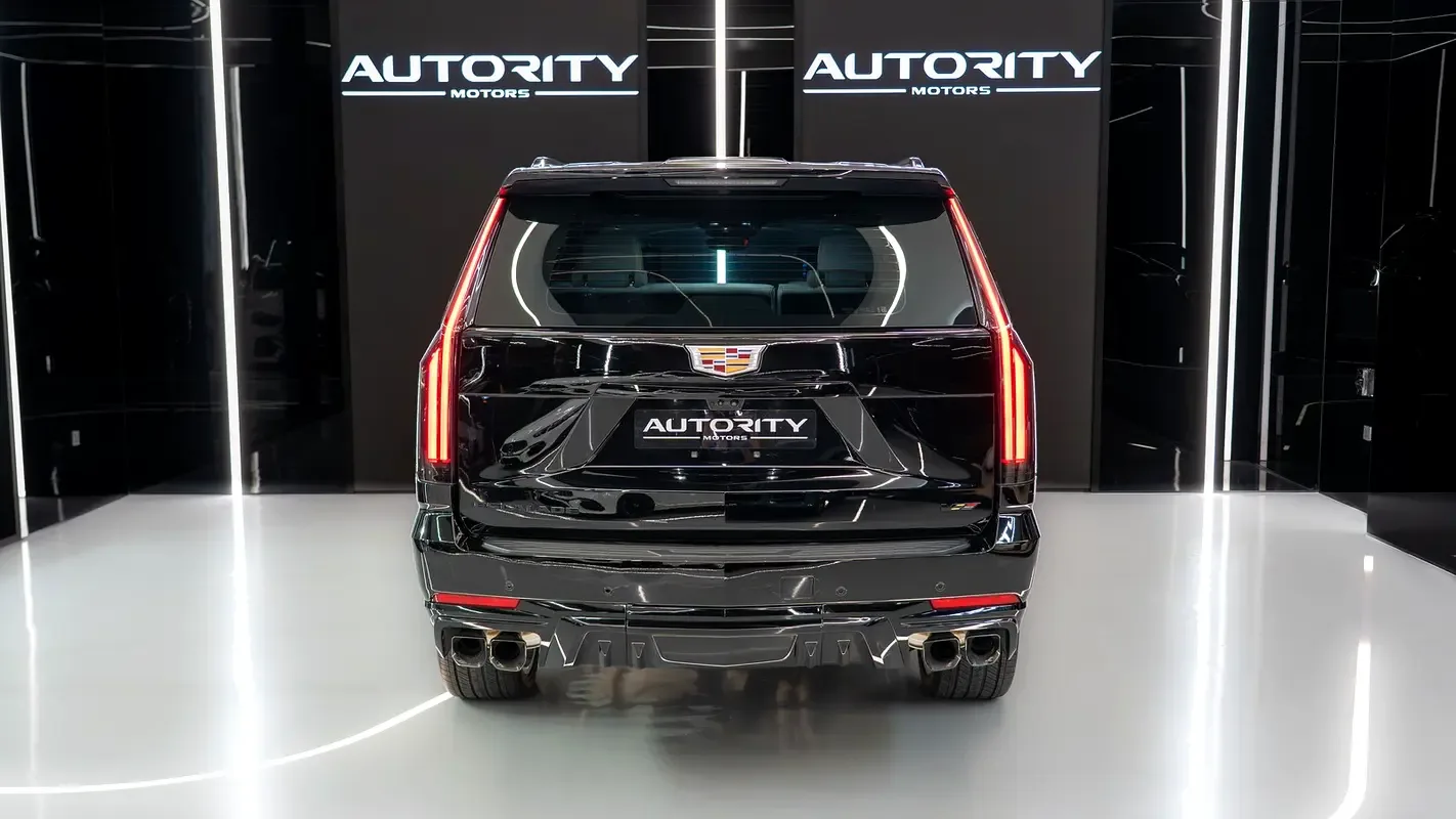 Cadillac Escalade 6.2 AT RWD (420 hp) - 8
