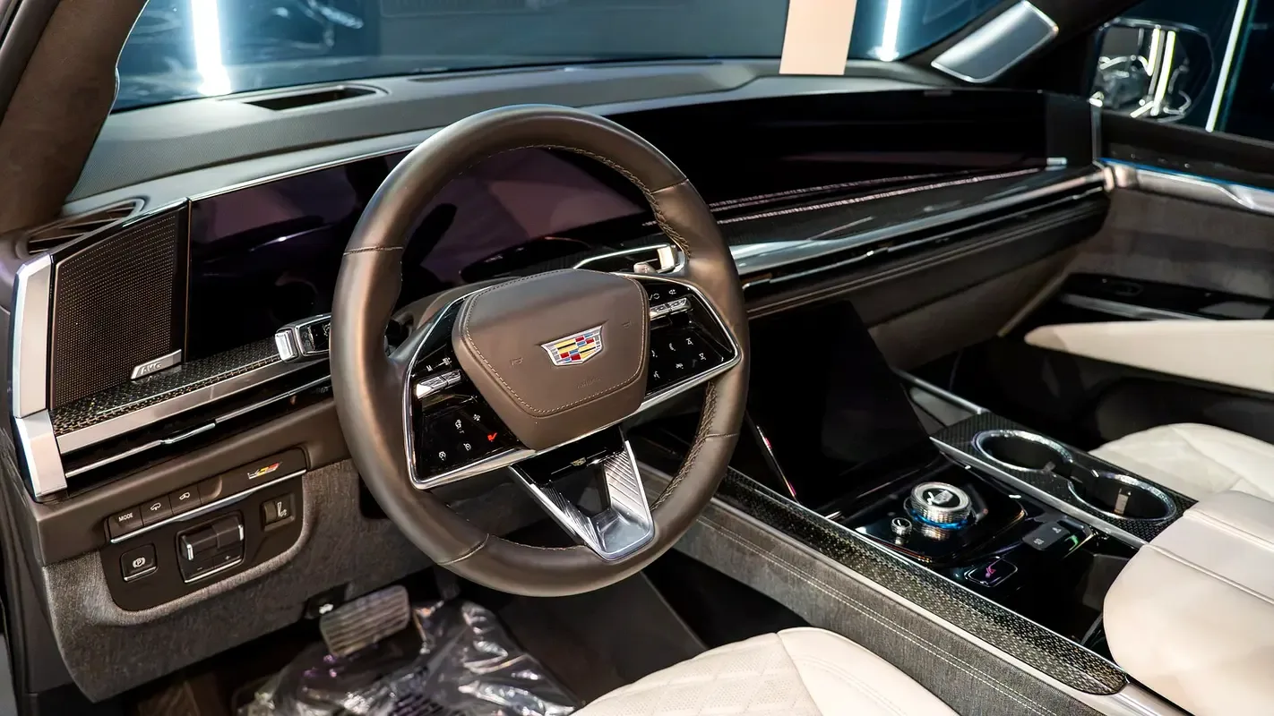 Cadillac Escalade 6.2 AT RWD (420 hp) - 9