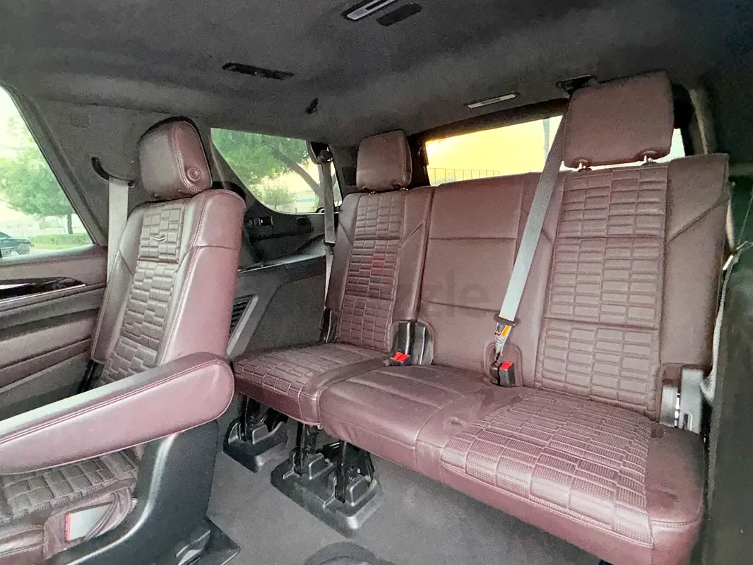 Cadillac Escalade 6.2 AT RWD (420 حصان) - 12