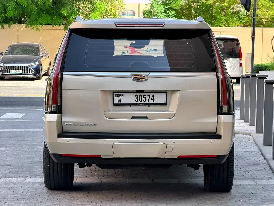 Cadillac Escalade 6.2 V8 AT 4WD (426 hp) - 4