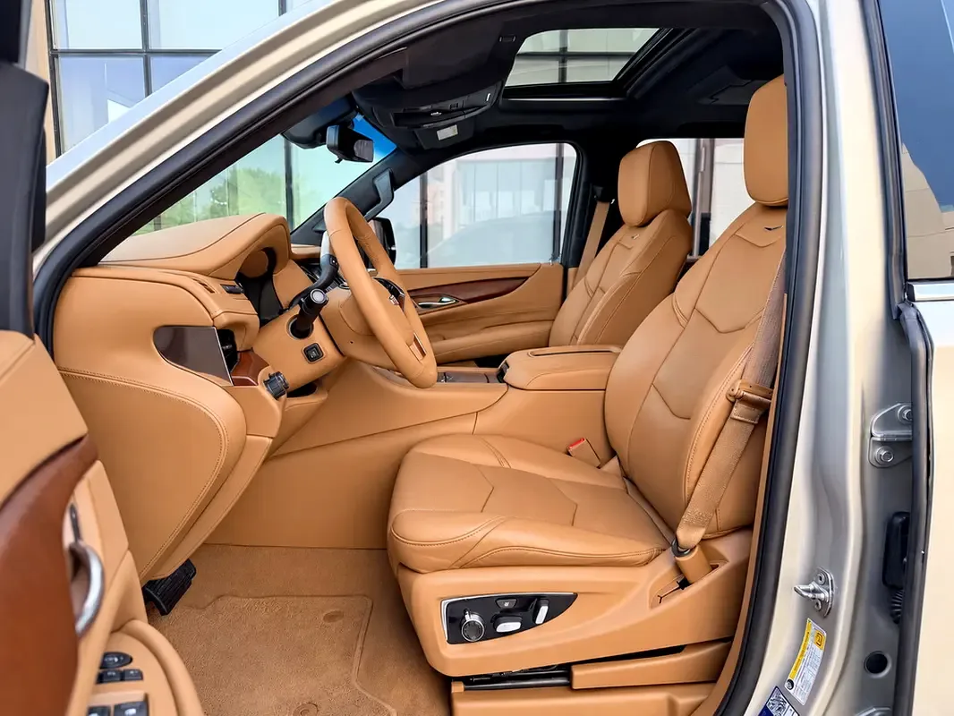 Cadillac Escalade 6.2 V8 AT 4WD (426 hp) - 9