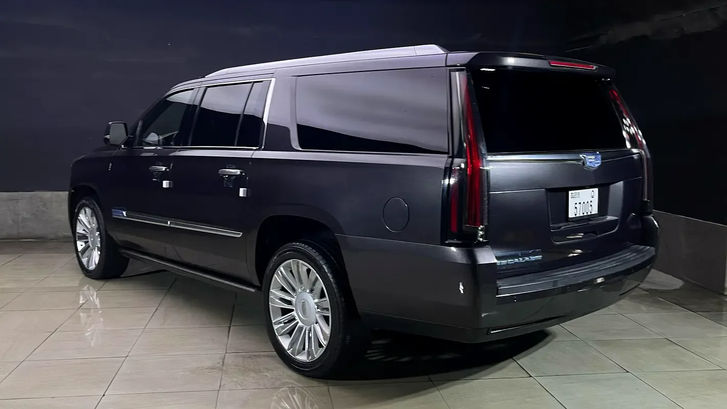 Cadillac Escalade 6.2 V8 AT 4WD ESV (426 hp) - 2