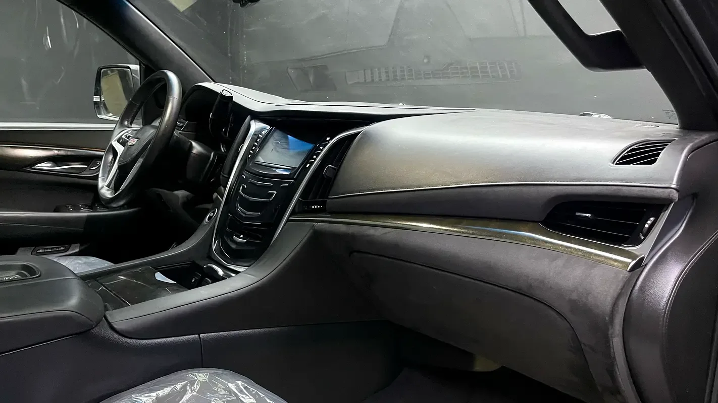 Cadillac Escalade 6.2 V8 AT 4WD ESV (426 hp) - 10