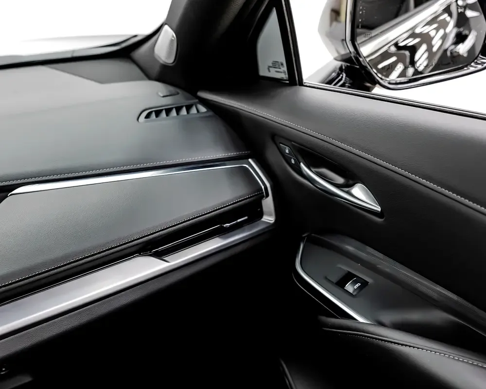 Cadillac XT4 2.0 AT (238 hp) - 13