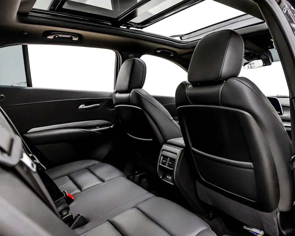 Cadillac XT4 2.0 AT (238 hp) - 16