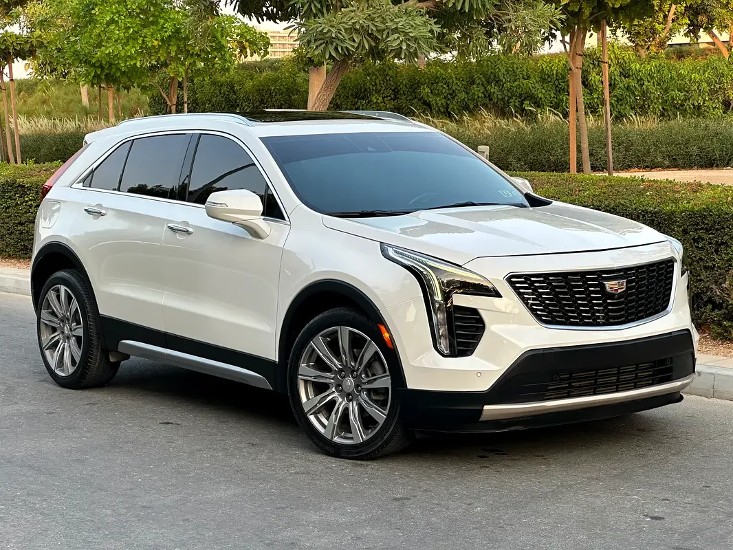 Cadillac XT4 2.0 AT (241 hp)