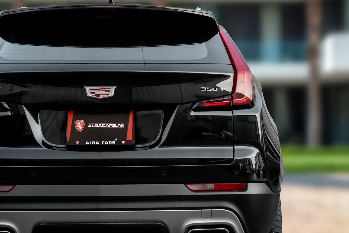 Cadillac XT4 2.0 AT (241 حصان) - 6