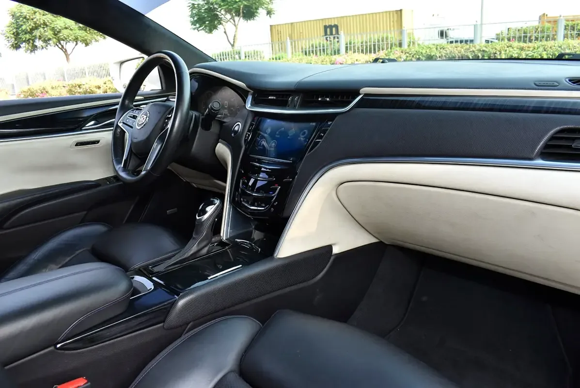 Cadillac XTS 3.6 AT 4WD (325 حصان) - 9