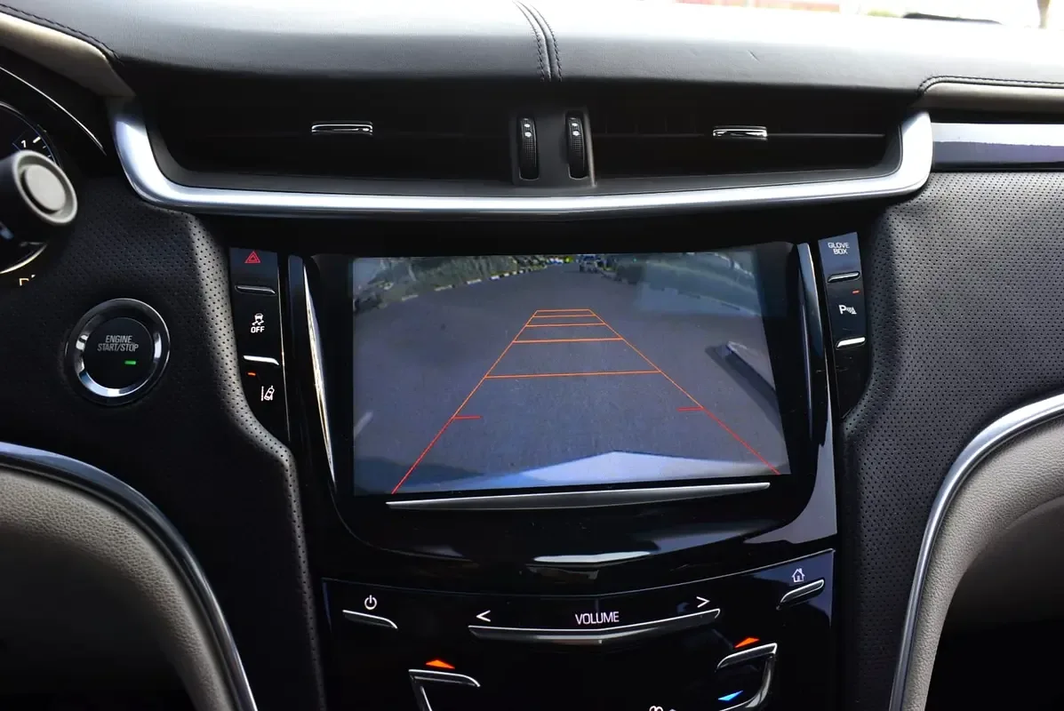 Cadillac XTS 3.6 AT 4WD (325 حصان) - 16