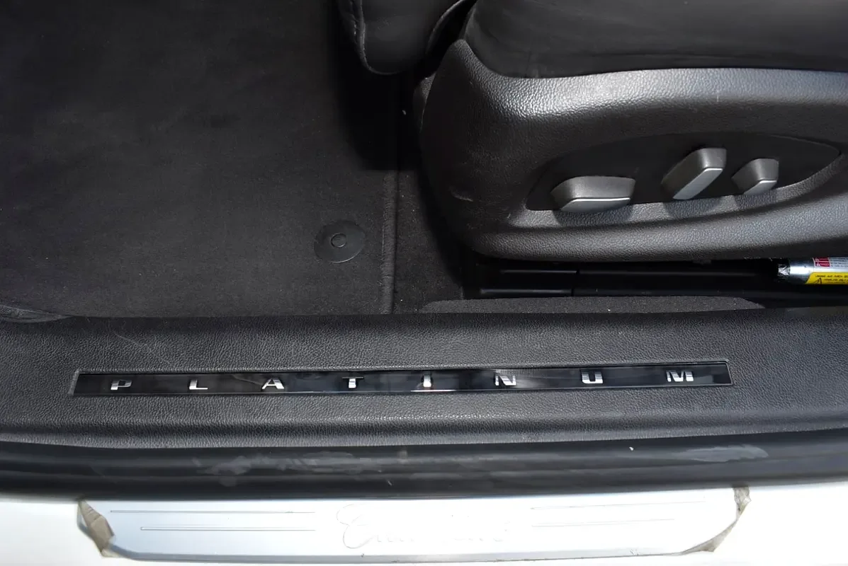 Cadillac XTS 3.6 AT 4WD (325 حصان) - 14
