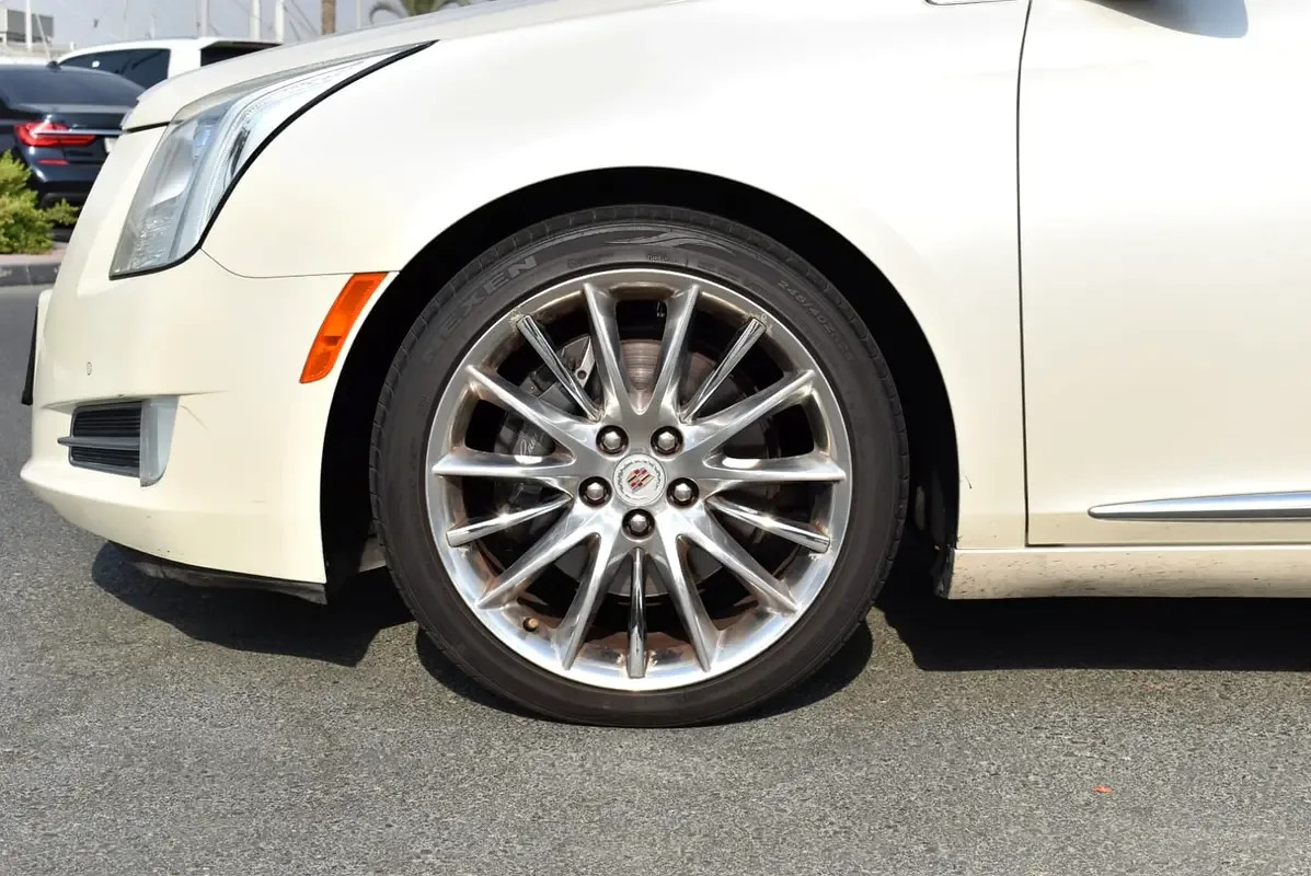 Cadillac XTS 3.6 AT 4WD (325 حصان) - 20