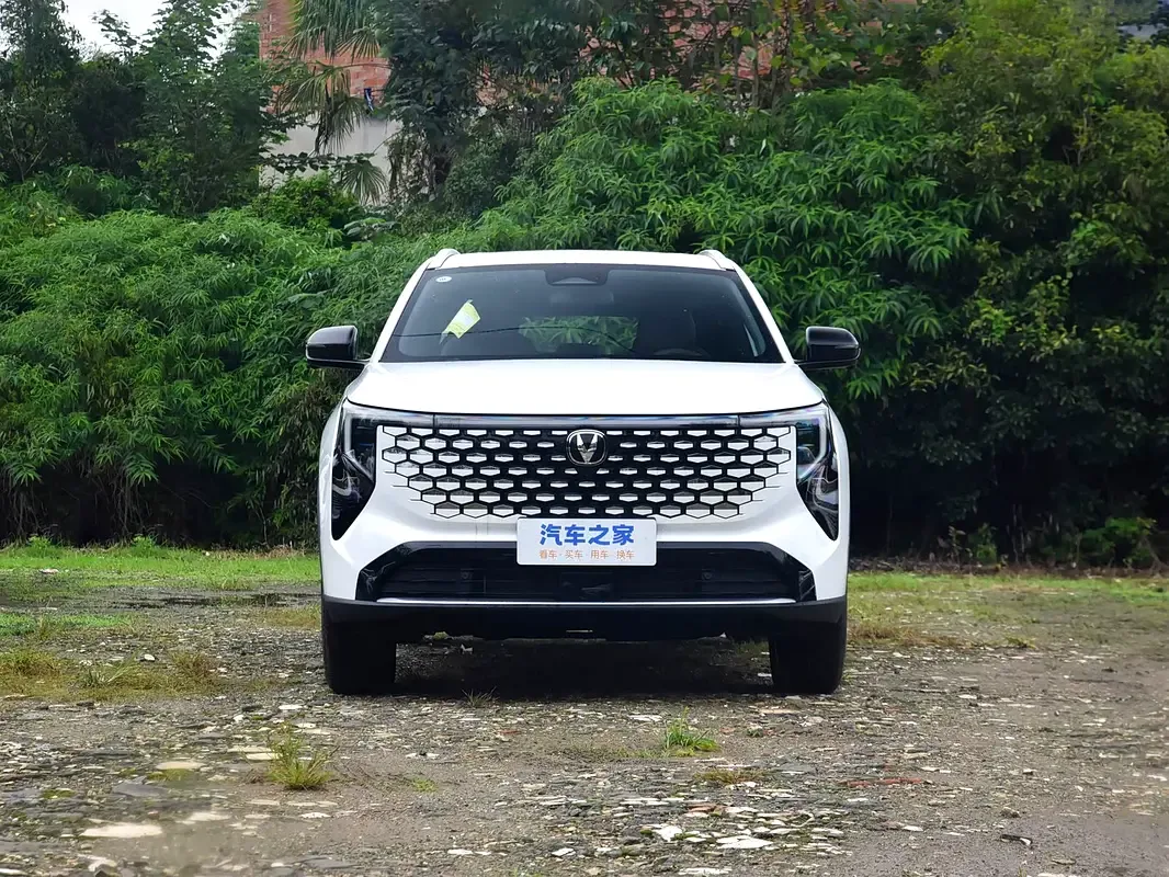 Changan CS55 Plus 1.5 AMT (192 hp)