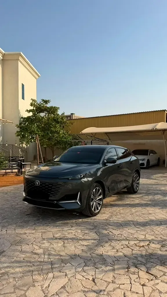 Changan UNI-K 2.0 AT 4WD (233 hp)
