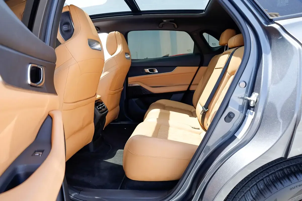 Changan UNI-K 2.0 AT 4WD (233 hp) - 12