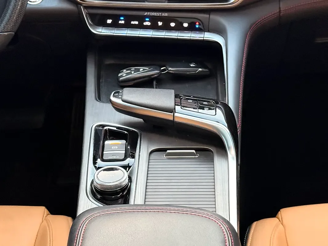 Changan UNI-T 1.5 AMT (188 hp) - 12