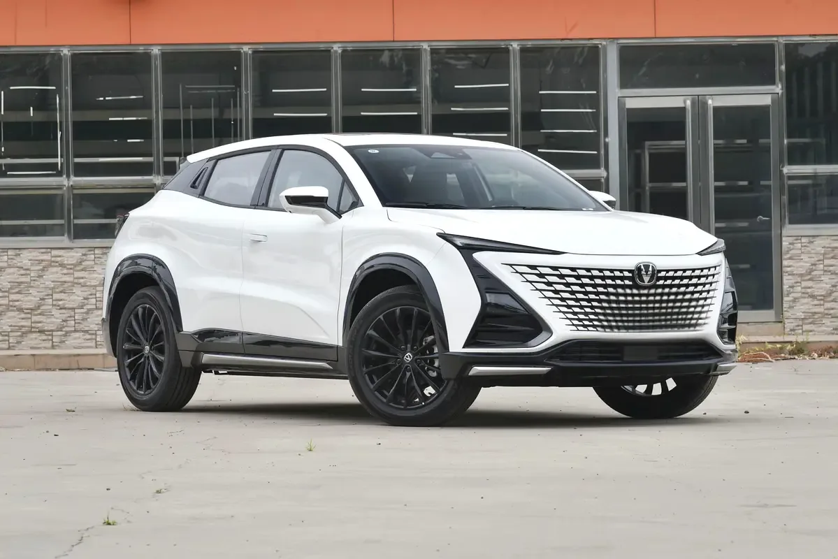 Changan UNI-T 1.5 AMT (188 hp) - 3