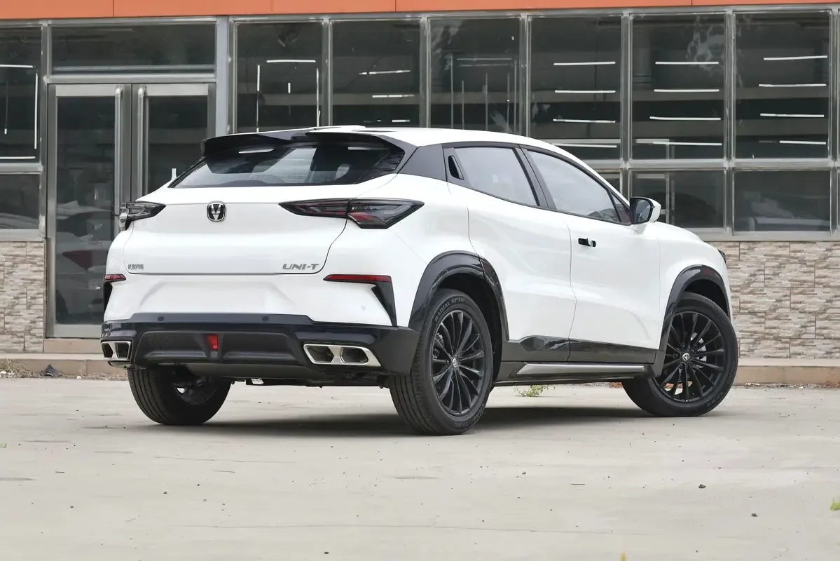 Changan UNI-T 1.5 AMT (188 hp) - 4