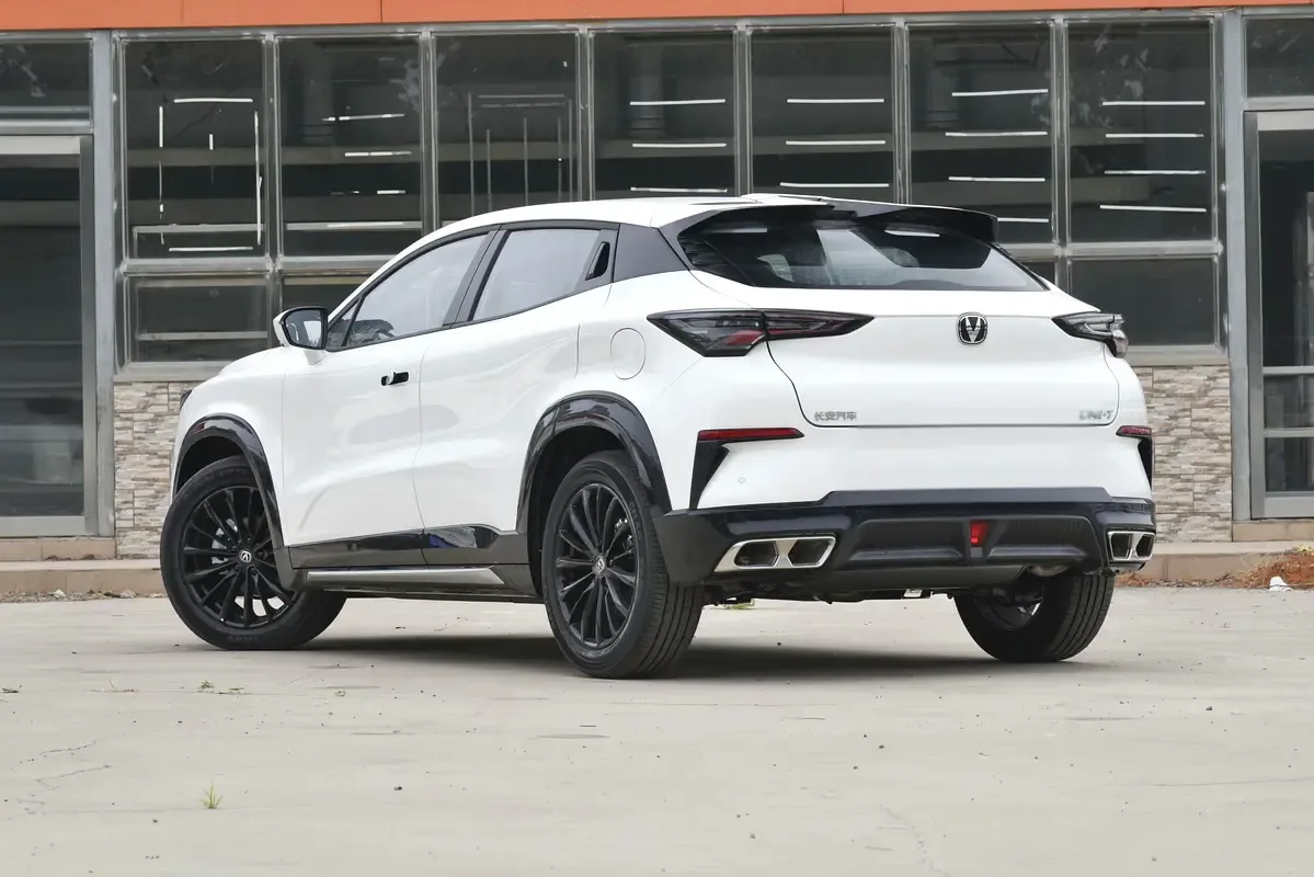 Changan UNI-T 1.5 AMT (188 hp) - 2