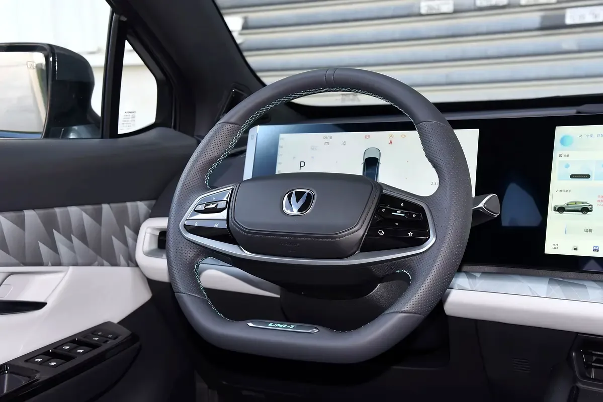 Changan UNI-T 1.5 AMT (188 hp) - 7