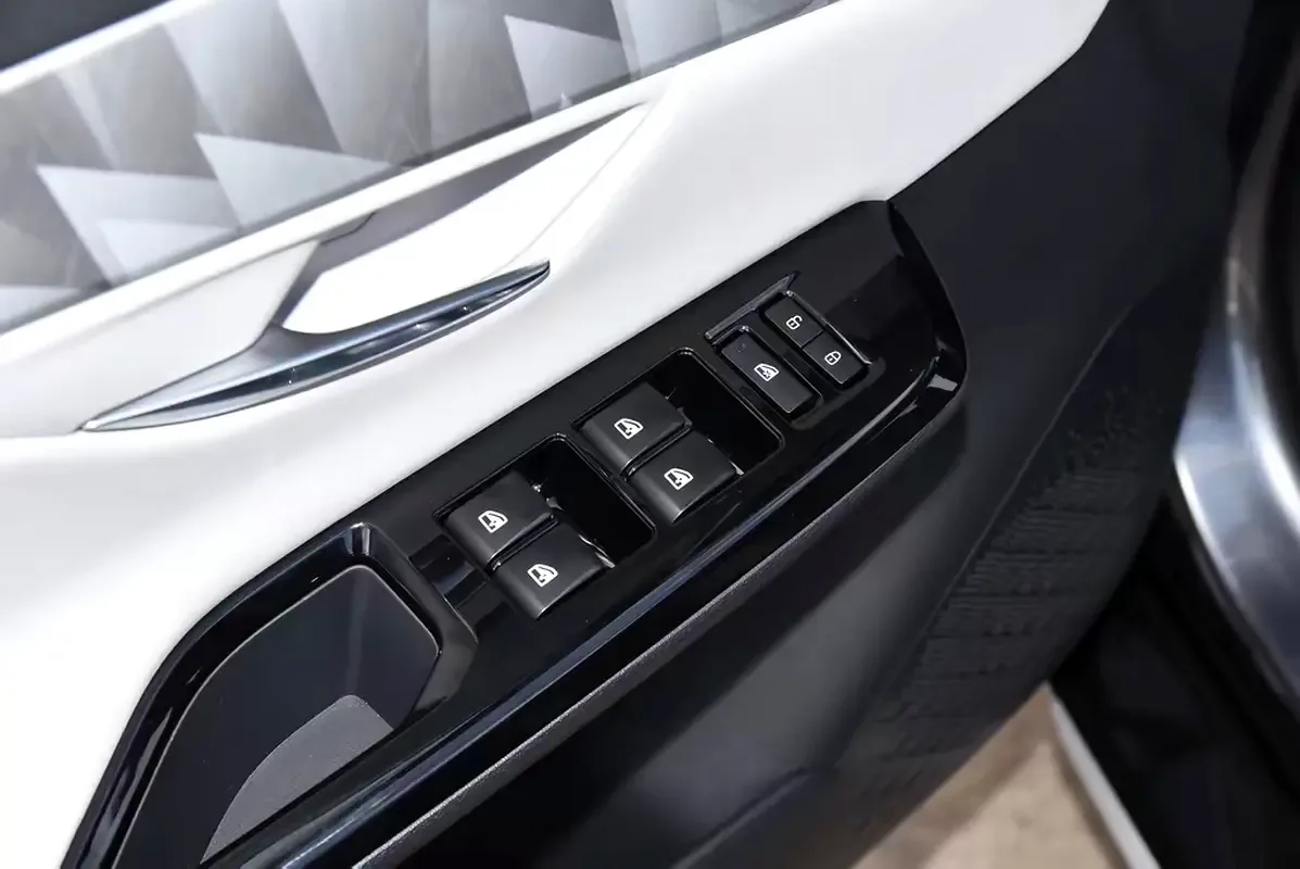 Changan UNI-T 1.5 AMT (188 hp) - 10
