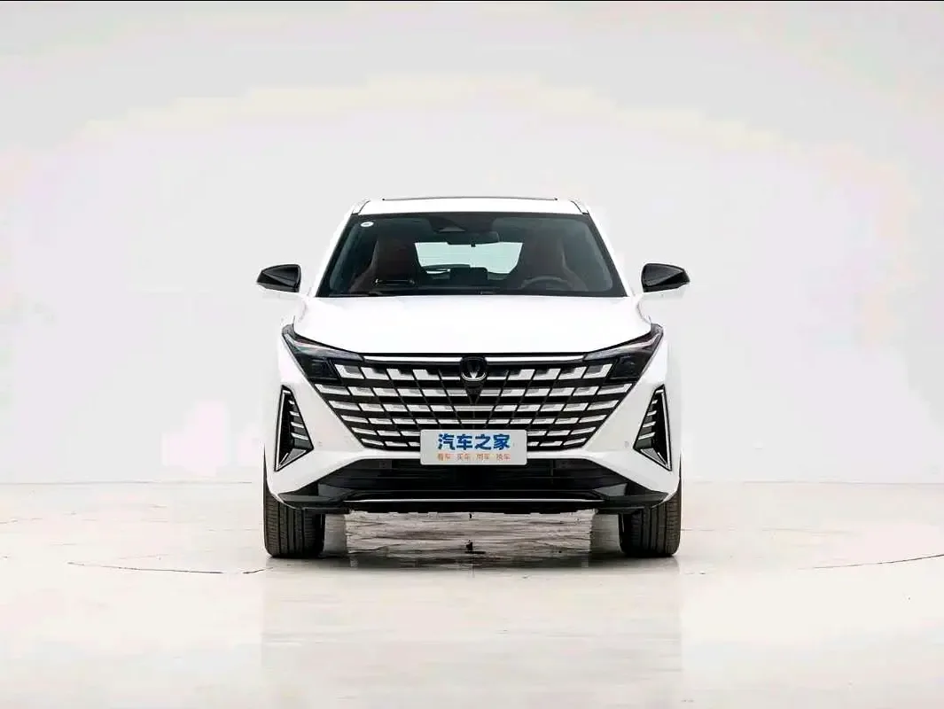 Changan UNI-Z 1.5 AMT (181 hp)