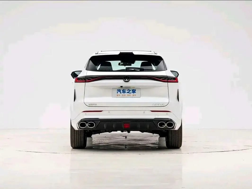Changan UNI-Z 1.5 AMT (181 hp) - 5