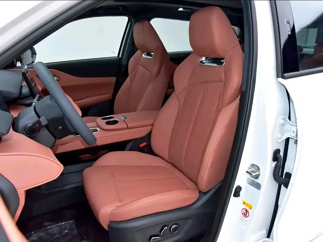 Changan UNI-Z 1.5 AMT (181 hp) - 11
