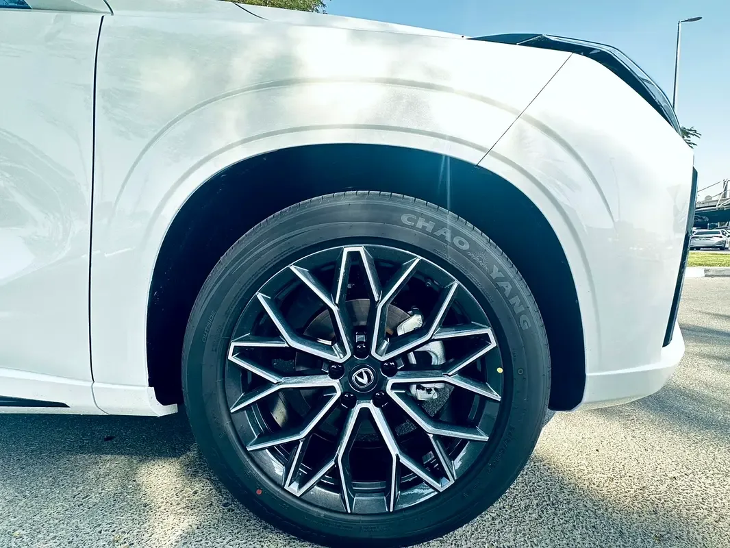 Changan UNI-Z 1.5 AMT (181 حصان) - 12