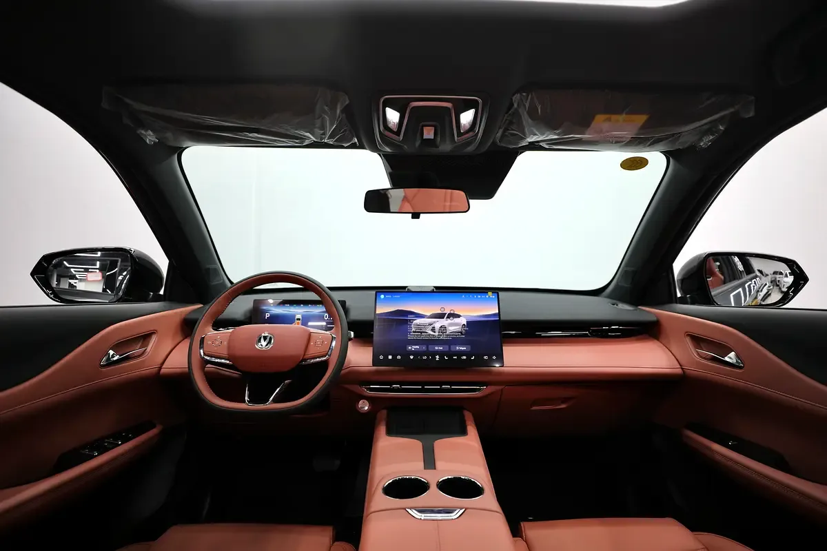 Changan UNI-Z 1.5 CVT (215 حصان) [2] - 14