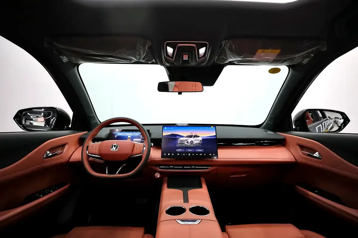 Changan UNI-Z 1.5 CVT (215 حصان) [2] - 14