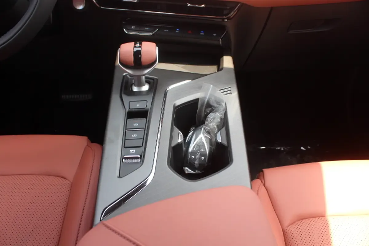 Changan X5 Plus 1.5 AMT (188 حصان) - 17